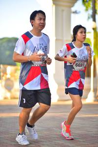 BIB: 6691
                            <button type="button" onclick="openModal(6507490)" class="btn btn-primary btn-sm float-right btn-popup" data-toggle="modal" data-target=".modal-high-quality">
                        <i class="fas fa-shopping-cart"></i> Add to Cart
                    </button>
                                            <button type="button" onclick="isThisMe(6507490, true)" class="btn btn-success btn-sm float-right btn-popup btn-isme hidden" data-toggle="tooltip" data-placement="bottom" title="นี่คือรูปของคุณใช่ไหม คลิกที่นี่เพื่อเอาเข้าอัลบั้ม">
                        <i class="fas fa-plus"></i> Add to album
                    </button>
                    <button type="button" onclick="isThisMe(6507490, false)" class="btn btn-warning btn-sm float-right btn-popup btn-isnotme hidden">
                        <i class="fas fa-ban"></i> Remove from album
                    </button>