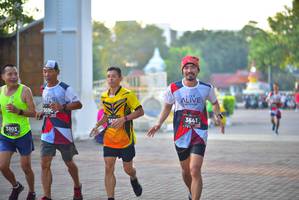 BIB: 3690, 3641, 3803
                            <button type="button" onclick="openModal(6512815)" class="btn btn-primary btn-sm float-right btn-popup" data-toggle="modal" data-target=".modal-high-quality">
                        <i class="fas fa-shopping-cart"></i> Add to Cart
                    </button>
                                            <button type="button" onclick="isThisMe(6512815, true)" class="btn btn-success btn-sm float-right btn-popup btn-isme hidden" data-toggle="tooltip" data-placement="bottom" title="นี่คือรูปของคุณใช่ไหม คลิกที่นี่เพื่อเอาเข้าอัลบั้ม">
                        <i class="fas fa-plus"></i> Add to album
                    </button>
                    <button type="button" onclick="isThisMe(6512815, false)" class="btn btn-warning btn-sm float-right btn-popup btn-isnotme hidden">
                        <i class="fas fa-ban"></i> Remove from album
                    </button>