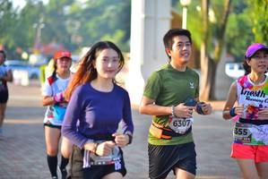 BIB: 6307, 355
                            <button type="button" onclick="openModal(6506055)" class="btn btn-primary btn-sm float-right btn-popup" data-toggle="modal" data-target=".modal-high-quality">
                        <i class="fas fa-shopping-cart"></i> Add to Cart
                    </button>
                                            <button type="button" onclick="isThisMe(6506055, true)" class="btn btn-success btn-sm float-right btn-popup btn-isme hidden" data-toggle="tooltip" data-placement="bottom" title="นี่คือรูปของคุณใช่ไหม คลิกที่นี่เพื่อเอาเข้าอัลบั้ม">
                        <i class="fas fa-plus"></i> Add to album
                    </button>
                    <button type="button" onclick="isThisMe(6506055, false)" class="btn btn-warning btn-sm float-right btn-popup btn-isnotme hidden">
                        <i class="fas fa-ban"></i> Remove from album
                    </button>