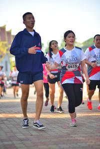 BIB: 6415
                            <button type="button" onclick="openModal(6499977)" class="btn btn-primary btn-sm float-right btn-popup" data-toggle="modal" data-target=".modal-high-quality">
                        <i class="fas fa-shopping-cart"></i> Add to Cart
                    </button>
                                            <button type="button" onclick="isThisMe(6499977, true)" class="btn btn-success btn-sm float-right btn-popup btn-isme hidden" data-toggle="tooltip" data-placement="bottom" title="นี่คือรูปของคุณใช่ไหม คลิกที่นี่เพื่อเอาเข้าอัลบั้ม">
                        <i class="fas fa-plus"></i> Add to album
                    </button>
                    <button type="button" onclick="isThisMe(6499977, false)" class="btn btn-warning btn-sm float-right btn-popup btn-isnotme hidden">
                        <i class="fas fa-ban"></i> Remove from album
                    </button>