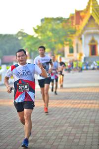 BIB: 3710
                            <button type="button" onclick="openModal(6513095)" class="btn btn-primary btn-sm float-right btn-popup" data-toggle="modal" data-target=".modal-high-quality">
                        <i class="fas fa-shopping-cart"></i> Add to Cart
                    </button>
                                            <button type="button" onclick="isThisMe(6513095, true)" class="btn btn-success btn-sm float-right btn-popup btn-isme hidden" data-toggle="tooltip" data-placement="bottom" title="นี่คือรูปของคุณใช่ไหม คลิกที่นี่เพื่อเอาเข้าอัลบั้ม">
                        <i class="fas fa-plus"></i> Add to album
                    </button>
                    <button type="button" onclick="isThisMe(6513095, false)" class="btn btn-warning btn-sm float-right btn-popup btn-isnotme hidden">
                        <i class="fas fa-ban"></i> Remove from album
                    </button>