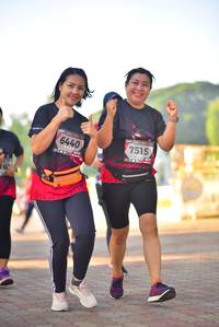 BIB: 6440, 7515
                            <button type="button" onclick="openModal(6510569)" class="btn btn-primary btn-sm float-right btn-popup" data-toggle="modal" data-target=".modal-high-quality">
                        <i class="fas fa-shopping-cart"></i> Add to Cart
                    </button>
                                            <button type="button" onclick="isThisMe(6510569, true)" class="btn btn-success btn-sm float-right btn-popup btn-isme hidden" data-toggle="tooltip" data-placement="bottom" title="นี่คือรูปของคุณใช่ไหม คลิกที่นี่เพื่อเอาเข้าอัลบั้ม">
                        <i class="fas fa-plus"></i> Add to album
                    </button>
                    <button type="button" onclick="isThisMe(6510569, false)" class="btn btn-warning btn-sm float-right btn-popup btn-isnotme hidden">
                        <i class="fas fa-ban"></i> Remove from album
                    </button>