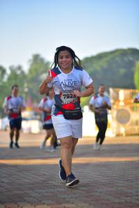 BIB: 792
                            <button type="button" onclick="openModal(6508550)" class="btn btn-primary btn-sm float-right btn-popup" data-toggle="modal" data-target=".modal-high-quality">
                        <i class="fas fa-shopping-cart"></i> Add to Cart
                    </button>
                                            <button type="button" onclick="isThisMe(6508550, true)" class="btn btn-success btn-sm float-right btn-popup btn-isme hidden" data-toggle="tooltip" data-placement="bottom" title="นี่คือรูปของคุณใช่ไหม คลิกที่นี่เพื่อเอาเข้าอัลบั้ม">
                        <i class="fas fa-plus"></i> Add to album
                    </button>
                    <button type="button" onclick="isThisMe(6508550, false)" class="btn btn-warning btn-sm float-right btn-popup btn-isnotme hidden">
                        <i class="fas fa-ban"></i> Remove from album
                    </button>