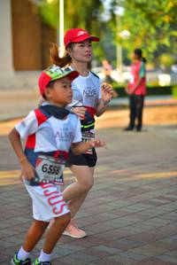 BIB: 6558
                            <button type="button" onclick="openModal(6506976)" class="btn btn-primary btn-sm float-right btn-popup" data-toggle="modal" data-target=".modal-high-quality">
                        <i class="fas fa-shopping-cart"></i> Add to Cart
                    </button>
                                            <button type="button" onclick="isThisMe(6506976, true)" class="btn btn-success btn-sm float-right btn-popup btn-isme hidden" data-toggle="tooltip" data-placement="bottom" title="นี่คือรูปของคุณใช่ไหม คลิกที่นี่เพื่อเอาเข้าอัลบั้ม">
                        <i class="fas fa-plus"></i> Add to album
                    </button>
                    <button type="button" onclick="isThisMe(6506976, false)" class="btn btn-warning btn-sm float-right btn-popup btn-isnotme hidden">
                        <i class="fas fa-ban"></i> Remove from album
                    </button>