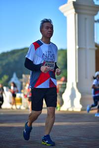 BIB: 6200
                            <button type="button" onclick="openModal(6507107)" class="btn btn-primary btn-sm float-right btn-popup" data-toggle="modal" data-target=".modal-high-quality">
                        <i class="fas fa-shopping-cart"></i> Add to Cart
                    </button>
                                            <button type="button" onclick="isThisMe(6507107, true)" class="btn btn-success btn-sm float-right btn-popup btn-isme hidden" data-toggle="tooltip" data-placement="bottom" title="นี่คือรูปของคุณใช่ไหม คลิกที่นี่เพื่อเอาเข้าอัลบั้ม">
                        <i class="fas fa-plus"></i> Add to album
                    </button>
                    <button type="button" onclick="isThisMe(6507107, false)" class="btn btn-warning btn-sm float-right btn-popup btn-isnotme hidden">
                        <i class="fas fa-ban"></i> Remove from album
                    </button>