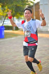 BIB: 1925
                            <button type="button" onclick="openModal(6513279)" class="btn btn-primary btn-sm float-right btn-popup" data-toggle="modal" data-target=".modal-high-quality">
                        <i class="fas fa-shopping-cart"></i> Add to Cart
                    </button>
                                            <button type="button" onclick="isThisMe(6513279, true)" class="btn btn-success btn-sm float-right btn-popup btn-isme hidden" data-toggle="tooltip" data-placement="bottom" title="นี่คือรูปของคุณใช่ไหม คลิกที่นี่เพื่อเอาเข้าอัลบั้ม">
                        <i class="fas fa-plus"></i> Add to album
                    </button>
                    <button type="button" onclick="isThisMe(6513279, false)" class="btn btn-warning btn-sm float-right btn-popup btn-isnotme hidden">
                        <i class="fas fa-ban"></i> Remove from album
                    </button>