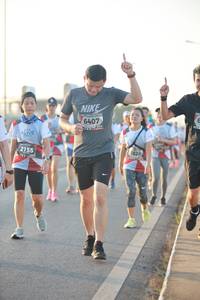 BIB: 6407, 2155, 828
                            <button type="button" onclick="openModal(6473257)" class="btn btn-primary btn-sm float-right btn-popup" data-toggle="modal" data-target=".modal-high-quality">
                        <i class="fas fa-shopping-cart"></i> Add to Cart
                    </button>
                                            <button type="button" onclick="isThisMe(6473257, true)" class="btn btn-success btn-sm float-right btn-popup btn-isme hidden" data-toggle="tooltip" data-placement="bottom" title="นี่คือรูปของคุณใช่ไหม คลิกที่นี่เพื่อเอาเข้าอัลบั้ม">
                        <i class="fas fa-plus"></i> Add to album
                    </button>
                    <button type="button" onclick="isThisMe(6473257, false)" class="btn btn-warning btn-sm float-right btn-popup btn-isnotme hidden">
                        <i class="fas fa-ban"></i> Remove from album
                    </button>