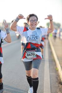 BIB: 6470
                            <button type="button" onclick="openModal(6474199)" class="btn btn-primary btn-sm float-right btn-popup" data-toggle="modal" data-target=".modal-high-quality">
                        <i class="fas fa-shopping-cart"></i> Add to Cart
                    </button>
                                            <button type="button" onclick="isThisMe(6474199, true)" class="btn btn-success btn-sm float-right btn-popup btn-isme hidden" data-toggle="tooltip" data-placement="bottom" title="นี่คือรูปของคุณใช่ไหม คลิกที่นี่เพื่อเอาเข้าอัลบั้ม">
                        <i class="fas fa-plus"></i> Add to album
                    </button>
                    <button type="button" onclick="isThisMe(6474199, false)" class="btn btn-warning btn-sm float-right btn-popup btn-isnotme hidden">
                        <i class="fas fa-ban"></i> Remove from album
                    </button>