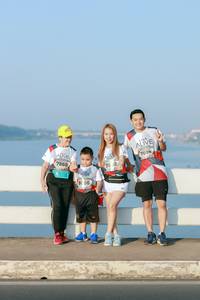 BIB: 7694, 7868, 806
                            <button type="button" onclick="openModal(6475219)" class="btn btn-primary btn-sm float-right btn-popup" data-toggle="modal" data-target=".modal-high-quality">
                        <i class="fas fa-shopping-cart"></i> Add to Cart
                    </button>
                                            <button type="button" onclick="isThisMe(6475219, true)" class="btn btn-success btn-sm float-right btn-popup btn-isme hidden" data-toggle="tooltip" data-placement="bottom" title="นี่คือรูปของคุณใช่ไหม คลิกที่นี่เพื่อเอาเข้าอัลบั้ม">
                        <i class="fas fa-plus"></i> Add to album
                    </button>
                    <button type="button" onclick="isThisMe(6475219, false)" class="btn btn-warning btn-sm float-right btn-popup btn-isnotme hidden">
                        <i class="fas fa-ban"></i> Remove from album
                    </button>