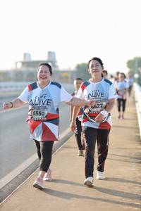 BIB: 0422, 6550
                            <button type="button" onclick="openModal(6474898)" class="btn btn-primary btn-sm float-right btn-popup" data-toggle="modal" data-target=".modal-high-quality">
                        <i class="fas fa-shopping-cart"></i> Add to Cart
                    </button>
                                            <button type="button" onclick="isThisMe(6474898, true)" class="btn btn-success btn-sm float-right btn-popup btn-isme hidden" data-toggle="tooltip" data-placement="bottom" title="นี่คือรูปของคุณใช่ไหม คลิกที่นี่เพื่อเอาเข้าอัลบั้ม">
                        <i class="fas fa-plus"></i> Add to album
                    </button>
                    <button type="button" onclick="isThisMe(6474898, false)" class="btn btn-warning btn-sm float-right btn-popup btn-isnotme hidden">
                        <i class="fas fa-ban"></i> Remove from album
                    </button>