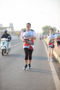 BIB: 3158
                            <button type="button" onclick="openModal(6474574)" class="btn btn-primary btn-sm float-right btn-popup" data-toggle="modal" data-target=".modal-high-quality">
                        <i class="fas fa-shopping-cart"></i> Add to Cart
                    </button>
                                            <button type="button" onclick="isThisMe(6474574, true)" class="btn btn-success btn-sm float-right btn-popup btn-isme hidden" data-toggle="tooltip" data-placement="bottom" title="นี่คือรูปของคุณใช่ไหม คลิกที่นี่เพื่อเอาเข้าอัลบั้ม">
                        <i class="fas fa-plus"></i> Add to album
                    </button>
                    <button type="button" onclick="isThisMe(6474574, false)" class="btn btn-warning btn-sm float-right btn-popup btn-isnotme hidden">
                        <i class="fas fa-ban"></i> Remove from album
                    </button>