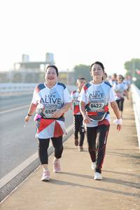 BIB: 6422, 655
                            <button type="button" onclick="openModal(6474896)" class="btn btn-primary btn-sm float-right btn-popup" data-toggle="modal" data-target=".modal-high-quality">
                        <i class="fas fa-shopping-cart"></i> Add to Cart
                    </button>
                                            <button type="button" onclick="isThisMe(6474896, true)" class="btn btn-success btn-sm float-right btn-popup btn-isme hidden" data-toggle="tooltip" data-placement="bottom" title="นี่คือรูปของคุณใช่ไหม คลิกที่นี่เพื่อเอาเข้าอัลบั้ม">
                        <i class="fas fa-plus"></i> Add to album
                    </button>
                    <button type="button" onclick="isThisMe(6474896, false)" class="btn btn-warning btn-sm float-right btn-popup btn-isnotme hidden">
                        <i class="fas fa-ban"></i> Remove from album
                    </button>