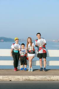 BIB: 7694, 7868, 106
                            <button type="button" onclick="openModal(6475223)" class="btn btn-primary btn-sm float-right btn-popup" data-toggle="modal" data-target=".modal-high-quality">
                        <i class="fas fa-shopping-cart"></i> Add to Cart
                    </button>
                                            <button type="button" onclick="isThisMe(6475223, true)" class="btn btn-success btn-sm float-right btn-popup btn-isme hidden" data-toggle="tooltip" data-placement="bottom" title="นี่คือรูปของคุณใช่ไหม คลิกที่นี่เพื่อเอาเข้าอัลบั้ม">
                        <i class="fas fa-plus"></i> Add to album
                    </button>
                    <button type="button" onclick="isThisMe(6475223, false)" class="btn btn-warning btn-sm float-right btn-popup btn-isnotme hidden">
                        <i class="fas fa-ban"></i> Remove from album
                    </button>