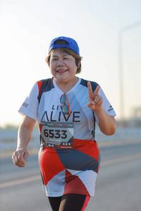 BIB: 6533
                            <button type="button" onclick="openModal(6474953)" class="btn btn-primary btn-sm float-right btn-popup" data-toggle="modal" data-target=".modal-high-quality">
                        <i class="fas fa-shopping-cart"></i> Add to Cart
                    </button>
                                            <button type="button" onclick="isThisMe(6474953, true)" class="btn btn-success btn-sm float-right btn-popup btn-isme hidden" data-toggle="tooltip" data-placement="bottom" title="นี่คือรูปของคุณใช่ไหม คลิกที่นี่เพื่อเอาเข้าอัลบั้ม">
                        <i class="fas fa-plus"></i> Add to album
                    </button>
                    <button type="button" onclick="isThisMe(6474953, false)" class="btn btn-warning btn-sm float-right btn-popup btn-isnotme hidden">
                        <i class="fas fa-ban"></i> Remove from album
                    </button>