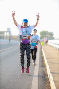 BIB: 4104, 4105
                            <button type="button" onclick="openModal(6474638)" class="btn btn-primary btn-sm float-right btn-popup" data-toggle="modal" data-target=".modal-high-quality">
                        <i class="fas fa-shopping-cart"></i> Add to Cart
                    </button>
                                            <button type="button" onclick="isThisMe(6474638, true)" class="btn btn-success btn-sm float-right btn-popup btn-isme hidden" data-toggle="tooltip" data-placement="bottom" title="นี่คือรูปของคุณใช่ไหม คลิกที่นี่เพื่อเอาเข้าอัลบั้ม">
                        <i class="fas fa-plus"></i> Add to album
                    </button>
                    <button type="button" onclick="isThisMe(6474638, false)" class="btn btn-warning btn-sm float-right btn-popup btn-isnotme hidden">
                        <i class="fas fa-ban"></i> Remove from album
                    </button>