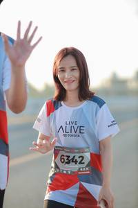 BIB: 6342
                            <button type="button" onclick="openModal(6474527)" class="btn btn-primary btn-sm float-right btn-popup" data-toggle="modal" data-target=".modal-high-quality">
                        <i class="fas fa-shopping-cart"></i> Add to Cart
                    </button>
                                            <button type="button" onclick="isThisMe(6474527, true)" class="btn btn-success btn-sm float-right btn-popup btn-isme hidden" data-toggle="tooltip" data-placement="bottom" title="นี่คือรูปของคุณใช่ไหม คลิกที่นี่เพื่อเอาเข้าอัลบั้ม">
                        <i class="fas fa-plus"></i> Add to album
                    </button>
                    <button type="button" onclick="isThisMe(6474527, false)" class="btn btn-warning btn-sm float-right btn-popup btn-isnotme hidden">
                        <i class="fas fa-ban"></i> Remove from album
                    </button>