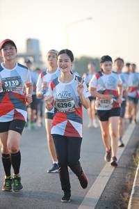 BIB: 3139, 6123, 6296
                            <button type="button" onclick="openModal(6473452)" class="btn btn-primary btn-sm float-right btn-popup" data-toggle="modal" data-target=".modal-high-quality">
                        <i class="fas fa-shopping-cart"></i> Add to Cart
                    </button>
                                            <button type="button" onclick="isThisMe(6473452, true)" class="btn btn-success btn-sm float-right btn-popup btn-isme hidden" data-toggle="tooltip" data-placement="bottom" title="นี่คือรูปของคุณใช่ไหม คลิกที่นี่เพื่อเอาเข้าอัลบั้ม">
                        <i class="fas fa-plus"></i> Add to album
                    </button>
                    <button type="button" onclick="isThisMe(6473452, false)" class="btn btn-warning btn-sm float-right btn-popup btn-isnotme hidden">
                        <i class="fas fa-ban"></i> Remove from album
                    </button>