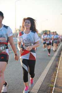 BIB: 784, 124
                            <button type="button" onclick="openModal(6473667)" class="btn btn-primary btn-sm float-right btn-popup" data-toggle="modal" data-target=".modal-high-quality">
                        <i class="fas fa-shopping-cart"></i> Add to Cart
                    </button>
                                            <button type="button" onclick="isThisMe(6473667, true)" class="btn btn-success btn-sm float-right btn-popup btn-isme hidden" data-toggle="tooltip" data-placement="bottom" title="นี่คือรูปของคุณใช่ไหม คลิกที่นี่เพื่อเอาเข้าอัลบั้ม">
                        <i class="fas fa-plus"></i> Add to album
                    </button>
                    <button type="button" onclick="isThisMe(6473667, false)" class="btn btn-warning btn-sm float-right btn-popup btn-isnotme hidden">
                        <i class="fas fa-ban"></i> Remove from album
                    </button>