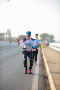 BIB: 4104
                            <button type="button" onclick="openModal(6474640)" class="btn btn-primary btn-sm float-right btn-popup" data-toggle="modal" data-target=".modal-high-quality">
                        <i class="fas fa-shopping-cart"></i> Add to Cart
                    </button>
                                            <button type="button" onclick="isThisMe(6474640, true)" class="btn btn-success btn-sm float-right btn-popup btn-isme hidden" data-toggle="tooltip" data-placement="bottom" title="นี่คือรูปของคุณใช่ไหม คลิกที่นี่เพื่อเอาเข้าอัลบั้ม">
                        <i class="fas fa-plus"></i> Add to album
                    </button>
                    <button type="button" onclick="isThisMe(6474640, false)" class="btn btn-warning btn-sm float-right btn-popup btn-isnotme hidden">
                        <i class="fas fa-ban"></i> Remove from album
                    </button>