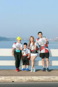 BIB: 7694, 7868
                            <button type="button" onclick="openModal(6475217)" class="btn btn-primary btn-sm float-right btn-popup" data-toggle="modal" data-target=".modal-high-quality">
                        <i class="fas fa-shopping-cart"></i> Add to Cart
                    </button>
                                            <button type="button" onclick="isThisMe(6475217, true)" class="btn btn-success btn-sm float-right btn-popup btn-isme hidden" data-toggle="tooltip" data-placement="bottom" title="นี่คือรูปของคุณใช่ไหม คลิกที่นี่เพื่อเอาเข้าอัลบั้ม">
                        <i class="fas fa-plus"></i> Add to album
                    </button>
                    <button type="button" onclick="isThisMe(6475217, false)" class="btn btn-warning btn-sm float-right btn-popup btn-isnotme hidden">
                        <i class="fas fa-ban"></i> Remove from album
                    </button>