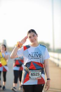 BIB: 6525
                            <button type="button" onclick="openModal(6474087)" class="btn btn-primary btn-sm float-right btn-popup" data-toggle="modal" data-target=".modal-high-quality">
                        <i class="fas fa-shopping-cart"></i> Add to Cart
                    </button>
                                            <button type="button" onclick="isThisMe(6474087, true)" class="btn btn-success btn-sm float-right btn-popup btn-isme hidden" data-toggle="tooltip" data-placement="bottom" title="นี่คือรูปของคุณใช่ไหม คลิกที่นี่เพื่อเอาเข้าอัลบั้ม">
                        <i class="fas fa-plus"></i> Add to album
                    </button>
                    <button type="button" onclick="isThisMe(6474087, false)" class="btn btn-warning btn-sm float-right btn-popup btn-isnotme hidden">
                        <i class="fas fa-ban"></i> Remove from album
                    </button>