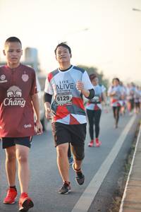 BIB: 6129
                            <button type="button" onclick="openModal(6472853)" class="btn btn-primary btn-sm float-right btn-popup" data-toggle="modal" data-target=".modal-high-quality">
                        <i class="fas fa-shopping-cart"></i> Add to Cart
                    </button>
                                            <button type="button" onclick="isThisMe(6472853, true)" class="btn btn-success btn-sm float-right btn-popup btn-isme hidden" data-toggle="tooltip" data-placement="bottom" title="นี่คือรูปของคุณใช่ไหม คลิกที่นี่เพื่อเอาเข้าอัลบั้ม">
                        <i class="fas fa-plus"></i> Add to album
                    </button>
                    <button type="button" onclick="isThisMe(6472853, false)" class="btn btn-warning btn-sm float-right btn-popup btn-isnotme hidden">
                        <i class="fas fa-ban"></i> Remove from album
                    </button>