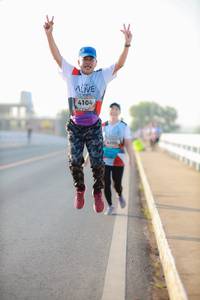 BIB: 4104, 4105
                            <button type="button" onclick="openModal(6474633)" class="btn btn-primary btn-sm float-right btn-popup" data-toggle="modal" data-target=".modal-high-quality">
                        <i class="fas fa-shopping-cart"></i> Add to Cart
                    </button>
                                            <button type="button" onclick="isThisMe(6474633, true)" class="btn btn-success btn-sm float-right btn-popup btn-isme hidden" data-toggle="tooltip" data-placement="bottom" title="นี่คือรูปของคุณใช่ไหม คลิกที่นี่เพื่อเอาเข้าอัลบั้ม">
                        <i class="fas fa-plus"></i> Add to album
                    </button>
                    <button type="button" onclick="isThisMe(6474633, false)" class="btn btn-warning btn-sm float-right btn-popup btn-isnotme hidden">
                        <i class="fas fa-ban"></i> Remove from album
                    </button>