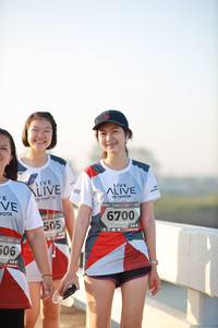 BIB: 6700, 505, 506
                            <button type="button" onclick="openModal(6474750)" class="btn btn-primary btn-sm float-right btn-popup" data-toggle="modal" data-target=".modal-high-quality">
                        <i class="fas fa-shopping-cart"></i> Add to Cart
                    </button>
                                            <button type="button" onclick="isThisMe(6474750, true)" class="btn btn-success btn-sm float-right btn-popup btn-isme hidden" data-toggle="tooltip" data-placement="bottom" title="นี่คือรูปของคุณใช่ไหม คลิกที่นี่เพื่อเอาเข้าอัลบั้ม">
                        <i class="fas fa-plus"></i> Add to album
                    </button>
                    <button type="button" onclick="isThisMe(6474750, false)" class="btn btn-warning btn-sm float-right btn-popup btn-isnotme hidden">
                        <i class="fas fa-ban"></i> Remove from album
                    </button>