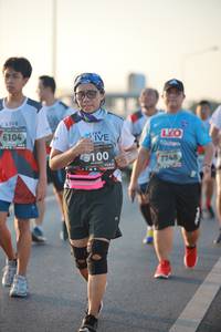 BIB: 6104, 100, 7748, 128
                            <button type="button" onclick="openModal(6473218)" class="btn btn-primary btn-sm float-right btn-popup" data-toggle="modal" data-target=".modal-high-quality">
                        <i class="fas fa-shopping-cart"></i> Add to Cart
                    </button>
                                            <button type="button" onclick="isThisMe(6473218, true)" class="btn btn-success btn-sm float-right btn-popup btn-isme hidden" data-toggle="tooltip" data-placement="bottom" title="นี่คือรูปของคุณใช่ไหม คลิกที่นี่เพื่อเอาเข้าอัลบั้ม">
                        <i class="fas fa-plus"></i> Add to album
                    </button>
                    <button type="button" onclick="isThisMe(6473218, false)" class="btn btn-warning btn-sm float-right btn-popup btn-isnotme hidden">
                        <i class="fas fa-ban"></i> Remove from album
                    </button>