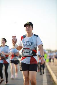 BIB: 7442, 9105
                            <button type="button" onclick="openModal(6474289)" class="btn btn-primary btn-sm float-right btn-popup" data-toggle="modal" data-target=".modal-high-quality">
                        <i class="fas fa-shopping-cart"></i> Add to Cart
                    </button>
                                            <button type="button" onclick="isThisMe(6474289, true)" class="btn btn-success btn-sm float-right btn-popup btn-isme hidden" data-toggle="tooltip" data-placement="bottom" title="นี่คือรูปของคุณใช่ไหม คลิกที่นี่เพื่อเอาเข้าอัลบั้ม">
                        <i class="fas fa-plus"></i> Add to album
                    </button>
                    <button type="button" onclick="isThisMe(6474289, false)" class="btn btn-warning btn-sm float-right btn-popup btn-isnotme hidden">
                        <i class="fas fa-ban"></i> Remove from album
                    </button>