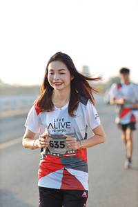 BIB: 635
                            <button type="button" onclick="openModal(6474769)" class="btn btn-primary btn-sm float-right btn-popup" data-toggle="modal" data-target=".modal-high-quality">
                        <i class="fas fa-shopping-cart"></i> Add to Cart
                    </button>
                                            <button type="button" onclick="isThisMe(6474769, true)" class="btn btn-success btn-sm float-right btn-popup btn-isme hidden" data-toggle="tooltip" data-placement="bottom" title="นี่คือรูปของคุณใช่ไหม คลิกที่นี่เพื่อเอาเข้าอัลบั้ม">
                        <i class="fas fa-plus"></i> Add to album
                    </button>
                    <button type="button" onclick="isThisMe(6474769, false)" class="btn btn-warning btn-sm float-right btn-popup btn-isnotme hidden">
                        <i class="fas fa-ban"></i> Remove from album
                    </button>