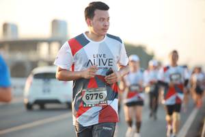 BIB: 6776
                            <button type="button" onclick="openModal(6472787)" class="btn btn-primary btn-sm float-right btn-popup" data-toggle="modal" data-target=".modal-high-quality">
                        <i class="fas fa-shopping-cart"></i> Add to Cart
                    </button>
                                            <button type="button" onclick="isThisMe(6472787, true)" class="btn btn-success btn-sm float-right btn-popup btn-isme hidden" data-toggle="tooltip" data-placement="bottom" title="นี่คือรูปของคุณใช่ไหม คลิกที่นี่เพื่อเอาเข้าอัลบั้ม">
                        <i class="fas fa-plus"></i> Add to album
                    </button>
                    <button type="button" onclick="isThisMe(6472787, false)" class="btn btn-warning btn-sm float-right btn-popup btn-isnotme hidden">
                        <i class="fas fa-ban"></i> Remove from album
                    </button>