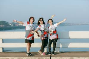 BIB: 737, 7501
                            <button type="button" onclick="openModal(6475064)" class="btn btn-primary btn-sm float-right btn-popup" data-toggle="modal" data-target=".modal-high-quality">
                        <i class="fas fa-shopping-cart"></i> Add to Cart
                    </button>
                                            <button type="button" onclick="isThisMe(6475064, true)" class="btn btn-success btn-sm float-right btn-popup btn-isme hidden" data-toggle="tooltip" data-placement="bottom" title="นี่คือรูปของคุณใช่ไหม คลิกที่นี่เพื่อเอาเข้าอัลบั้ม">
                        <i class="fas fa-plus"></i> Add to album
                    </button>
                    <button type="button" onclick="isThisMe(6475064, false)" class="btn btn-warning btn-sm float-right btn-popup btn-isnotme hidden">
                        <i class="fas fa-ban"></i> Remove from album
                    </button>