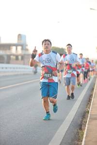 BIB: 2021
                            <button type="button" onclick="openModal(6472671)" class="btn btn-primary btn-sm float-right btn-popup" data-toggle="modal" data-target=".modal-high-quality">
                        <i class="fas fa-shopping-cart"></i> Add to Cart
                    </button>
                                            <button type="button" onclick="isThisMe(6472671, true)" class="btn btn-success btn-sm float-right btn-popup btn-isme hidden" data-toggle="tooltip" data-placement="bottom" title="นี่คือรูปของคุณใช่ไหม คลิกที่นี่เพื่อเอาเข้าอัลบั้ม">
                        <i class="fas fa-plus"></i> Add to album
                    </button>
                    <button type="button" onclick="isThisMe(6472671, false)" class="btn btn-warning btn-sm float-right btn-popup btn-isnotme hidden">
                        <i class="fas fa-ban"></i> Remove from album
                    </button>