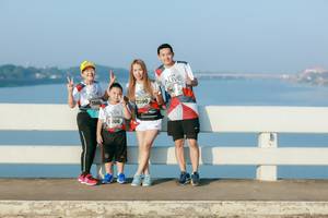 BIB: 7868, 7890, 006
                            <button type="button" onclick="openModal(6475204)" class="btn btn-primary btn-sm float-right btn-popup" data-toggle="modal" data-target=".modal-high-quality">
                        <i class="fas fa-shopping-cart"></i> Add to Cart
                    </button>
                                            <button type="button" onclick="isThisMe(6475204, true)" class="btn btn-success btn-sm float-right btn-popup btn-isme hidden" data-toggle="tooltip" data-placement="bottom" title="นี่คือรูปของคุณใช่ไหม คลิกที่นี่เพื่อเอาเข้าอัลบั้ม">
                        <i class="fas fa-plus"></i> Add to album
                    </button>
                    <button type="button" onclick="isThisMe(6475204, false)" class="btn btn-warning btn-sm float-right btn-popup btn-isnotme hidden">
                        <i class="fas fa-ban"></i> Remove from album
                    </button>