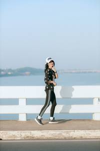 BIB: 
                            <button type="button" onclick="openModal(6475001)" class="btn btn-primary btn-sm float-right btn-popup" data-toggle="modal" data-target=".modal-high-quality">
                        <i class="fas fa-shopping-cart"></i> Add to Cart
                    </button>
                                            <button type="button" onclick="isThisMe(6475001, true)" class="btn btn-success btn-sm float-right btn-popup btn-isme hidden" data-toggle="tooltip" data-placement="bottom" title="นี่คือรูปของคุณใช่ไหม คลิกที่นี่เพื่อเอาเข้าอัลบั้ม">
                        <i class="fas fa-plus"></i> Add to album
                    </button>
                    <button type="button" onclick="isThisMe(6475001, false)" class="btn btn-warning btn-sm float-right btn-popup btn-isnotme hidden">
                        <i class="fas fa-ban"></i> Remove from album
                    </button>