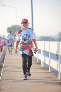 BIB: 7006
                            <button type="button" onclick="openModal(6473812)" class="btn btn-primary btn-sm float-right btn-popup" data-toggle="modal" data-target=".modal-high-quality">
                        <i class="fas fa-shopping-cart"></i> Add to Cart
                    </button>
                                            <button type="button" onclick="isThisMe(6473812, true)" class="btn btn-success btn-sm float-right btn-popup btn-isme hidden" data-toggle="tooltip" data-placement="bottom" title="นี่คือรูปของคุณใช่ไหม คลิกที่นี่เพื่อเอาเข้าอัลบั้ม">
                        <i class="fas fa-plus"></i> Add to album
                    </button>
                    <button type="button" onclick="isThisMe(6473812, false)" class="btn btn-warning btn-sm float-right btn-popup btn-isnotme hidden">
                        <i class="fas fa-ban"></i> Remove from album
                    </button>