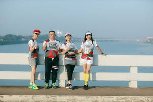 BIB: 6247, 7899
                            <button type="button" onclick="openModal(6475075)" class="btn btn-primary btn-sm float-right btn-popup" data-toggle="modal" data-target=".modal-high-quality">
                        <i class="fas fa-shopping-cart"></i> Add to Cart
                    </button>
                                            <button type="button" onclick="isThisMe(6475075, true)" class="btn btn-success btn-sm float-right btn-popup btn-isme hidden" data-toggle="tooltip" data-placement="bottom" title="นี่คือรูปของคุณใช่ไหม คลิกที่นี่เพื่อเอาเข้าอัลบั้ม">
                        <i class="fas fa-plus"></i> Add to album
                    </button>
                    <button type="button" onclick="isThisMe(6475075, false)" class="btn btn-warning btn-sm float-right btn-popup btn-isnotme hidden">
                        <i class="fas fa-ban"></i> Remove from album
                    </button>