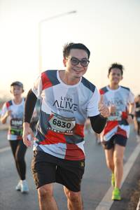 BIB: 6830
                            <button type="button" onclick="openModal(6472906)" class="btn btn-primary btn-sm float-right btn-popup" data-toggle="modal" data-target=".modal-high-quality">
                        <i class="fas fa-shopping-cart"></i> Add to Cart
                    </button>
                                            <button type="button" onclick="isThisMe(6472906, true)" class="btn btn-success btn-sm float-right btn-popup btn-isme hidden" data-toggle="tooltip" data-placement="bottom" title="นี่คือรูปของคุณใช่ไหม คลิกที่นี่เพื่อเอาเข้าอัลบั้ม">
                        <i class="fas fa-plus"></i> Add to album
                    </button>
                    <button type="button" onclick="isThisMe(6472906, false)" class="btn btn-warning btn-sm float-right btn-popup btn-isnotme hidden">
                        <i class="fas fa-ban"></i> Remove from album
                    </button>