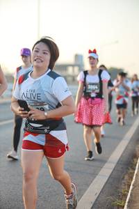 BIB: 3064
                            <button type="button" onclick="openModal(6473383)" class="btn btn-primary btn-sm float-right btn-popup" data-toggle="modal" data-target=".modal-high-quality">
                        <i class="fas fa-shopping-cart"></i> Add to Cart
                    </button>
                                            <button type="button" onclick="isThisMe(6473383, true)" class="btn btn-success btn-sm float-right btn-popup btn-isme hidden" data-toggle="tooltip" data-placement="bottom" title="นี่คือรูปของคุณใช่ไหม คลิกที่นี่เพื่อเอาเข้าอัลบั้ม">
                        <i class="fas fa-plus"></i> Add to album
                    </button>
                    <button type="button" onclick="isThisMe(6473383, false)" class="btn btn-warning btn-sm float-right btn-popup btn-isnotme hidden">
                        <i class="fas fa-ban"></i> Remove from album
                    </button>