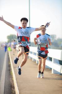 BIB: 6184
                            <button type="button" onclick="openModal(6474670)" class="btn btn-primary btn-sm float-right btn-popup" data-toggle="modal" data-target=".modal-high-quality">
                        <i class="fas fa-shopping-cart"></i> Add to Cart
                    </button>
                                            <button type="button" onclick="isThisMe(6474670, true)" class="btn btn-success btn-sm float-right btn-popup btn-isme hidden" data-toggle="tooltip" data-placement="bottom" title="นี่คือรูปของคุณใช่ไหม คลิกที่นี่เพื่อเอาเข้าอัลบั้ม">
                        <i class="fas fa-plus"></i> Add to album
                    </button>
                    <button type="button" onclick="isThisMe(6474670, false)" class="btn btn-warning btn-sm float-right btn-popup btn-isnotme hidden">
                        <i class="fas fa-ban"></i> Remove from album
                    </button>