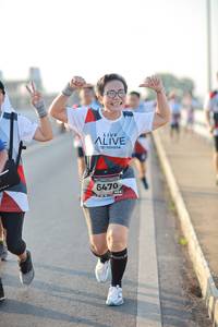 BIB: 6470
                            <button type="button" onclick="openModal(6474198)" class="btn btn-primary btn-sm float-right btn-popup" data-toggle="modal" data-target=".modal-high-quality">
                        <i class="fas fa-shopping-cart"></i> Add to Cart
                    </button>
                                            <button type="button" onclick="isThisMe(6474198, true)" class="btn btn-success btn-sm float-right btn-popup btn-isme hidden" data-toggle="tooltip" data-placement="bottom" title="นี่คือรูปของคุณใช่ไหม คลิกที่นี่เพื่อเอาเข้าอัลบั้ม">
                        <i class="fas fa-plus"></i> Add to album
                    </button>
                    <button type="button" onclick="isThisMe(6474198, false)" class="btn btn-warning btn-sm float-right btn-popup btn-isnotme hidden">
                        <i class="fas fa-ban"></i> Remove from album
                    </button>