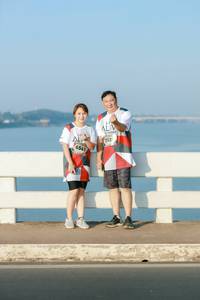 BIB: 6541, 713
                            <button type="button" onclick="openModal(6475264)" class="btn btn-primary btn-sm float-right btn-popup" data-toggle="modal" data-target=".modal-high-quality">
                        <i class="fas fa-shopping-cart"></i> Add to Cart
                    </button>
                                            <button type="button" onclick="isThisMe(6475264, true)" class="btn btn-success btn-sm float-right btn-popup btn-isme hidden" data-toggle="tooltip" data-placement="bottom" title="นี่คือรูปของคุณใช่ไหม คลิกที่นี่เพื่อเอาเข้าอัลบั้ม">
                        <i class="fas fa-plus"></i> Add to album
                    </button>
                    <button type="button" onclick="isThisMe(6475264, false)" class="btn btn-warning btn-sm float-right btn-popup btn-isnotme hidden">
                        <i class="fas fa-ban"></i> Remove from album
                    </button>