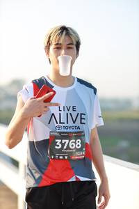 BIB: 3768, 128
                            <button type="button" onclick="openModal(6474870)" class="btn btn-primary btn-sm float-right btn-popup" data-toggle="modal" data-target=".modal-high-quality">
                        <i class="fas fa-shopping-cart"></i> Add to Cart
                    </button>
                                            <button type="button" onclick="isThisMe(6474870, true)" class="btn btn-success btn-sm float-right btn-popup btn-isme hidden" data-toggle="tooltip" data-placement="bottom" title="นี่คือรูปของคุณใช่ไหม คลิกที่นี่เพื่อเอาเข้าอัลบั้ม">
                        <i class="fas fa-plus"></i> Add to album
                    </button>
                    <button type="button" onclick="isThisMe(6474870, false)" class="btn btn-warning btn-sm float-right btn-popup btn-isnotme hidden">
                        <i class="fas fa-ban"></i> Remove from album
                    </button>