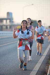 BIB: 3129
                            <button type="button" onclick="openModal(6473019)" class="btn btn-primary btn-sm float-right btn-popup" data-toggle="modal" data-target=".modal-high-quality">
                        <i class="fas fa-shopping-cart"></i> Add to Cart
                    </button>
                                            <button type="button" onclick="isThisMe(6473019, true)" class="btn btn-success btn-sm float-right btn-popup btn-isme hidden" data-toggle="tooltip" data-placement="bottom" title="นี่คือรูปของคุณใช่ไหม คลิกที่นี่เพื่อเอาเข้าอัลบั้ม">
                        <i class="fas fa-plus"></i> Add to album
                    </button>
                    <button type="button" onclick="isThisMe(6473019, false)" class="btn btn-warning btn-sm float-right btn-popup btn-isnotme hidden">
                        <i class="fas fa-ban"></i> Remove from album
                    </button>