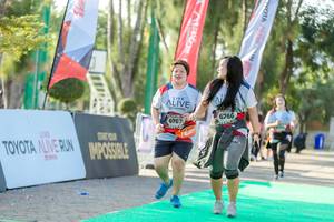 BIB: 6766, 6767
                            <button type="button" onclick="openModal(6563782)" class="btn btn-primary btn-sm float-right btn-popup" data-toggle="modal" data-target=".modal-high-quality">
                        <i class="fas fa-shopping-cart"></i> Add to Cart
                    </button>
                                            <button type="button" onclick="isThisMe(6563782, true)" class="btn btn-success btn-sm float-right btn-popup btn-isme hidden" data-toggle="tooltip" data-placement="bottom" title="นี่คือรูปของคุณใช่ไหม คลิกที่นี่เพื่อเอาเข้าอัลบั้ม">
                        <i class="fas fa-plus"></i> Add to album
                    </button>
                    <button type="button" onclick="isThisMe(6563782, false)" class="btn btn-warning btn-sm float-right btn-popup btn-isnotme hidden">
                        <i class="fas fa-ban"></i> Remove from album
                    </button>