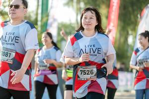 BIB: 7081, 7526
                            <button type="button" onclick="openModal(6562653)" class="btn btn-primary btn-sm float-right btn-popup" data-toggle="modal" data-target=".modal-high-quality">
                        <i class="fas fa-shopping-cart"></i> Add to Cart
                    </button>
                                            <button type="button" onclick="isThisMe(6562653, true)" class="btn btn-success btn-sm float-right btn-popup btn-isme hidden" data-toggle="tooltip" data-placement="bottom" title="นี่คือรูปของคุณใช่ไหม คลิกที่นี่เพื่อเอาเข้าอัลบั้ม">
                        <i class="fas fa-plus"></i> Add to album
                    </button>
                    <button type="button" onclick="isThisMe(6562653, false)" class="btn btn-warning btn-sm float-right btn-popup btn-isnotme hidden">
                        <i class="fas fa-ban"></i> Remove from album
                    </button>