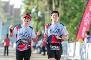 BIB: 3901, 3755
                            <button type="button" onclick="openModal(6561821)" class="btn btn-primary btn-sm float-right btn-popup" data-toggle="modal" data-target=".modal-high-quality">
                        <i class="fas fa-shopping-cart"></i> Add to Cart
                    </button>
                                            <button type="button" onclick="isThisMe(6561821, true)" class="btn btn-success btn-sm float-right btn-popup btn-isme hidden" data-toggle="tooltip" data-placement="bottom" title="นี่คือรูปของคุณใช่ไหม คลิกที่นี่เพื่อเอาเข้าอัลบั้ม">
                        <i class="fas fa-plus"></i> Add to album
                    </button>
                    <button type="button" onclick="isThisMe(6561821, false)" class="btn btn-warning btn-sm float-right btn-popup btn-isnotme hidden">
                        <i class="fas fa-ban"></i> Remove from album
                    </button>