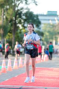 BIB: 3828
                            <button type="button" onclick="openModal(6550091)" class="btn btn-primary btn-sm float-right btn-popup" data-toggle="modal" data-target=".modal-high-quality">
                        <i class="fas fa-shopping-cart"></i> Add to Cart
                    </button>
                                            <button type="button" onclick="isThisMe(6550091, true)" class="btn btn-success btn-sm float-right btn-popup btn-isme hidden" data-toggle="tooltip" data-placement="bottom" title="นี่คือรูปของคุณใช่ไหม คลิกที่นี่เพื่อเอาเข้าอัลบั้ม">
                        <i class="fas fa-plus"></i> Add to album
                    </button>
                    <button type="button" onclick="isThisMe(6550091, false)" class="btn btn-warning btn-sm float-right btn-popup btn-isnotme hidden">
                        <i class="fas fa-ban"></i> Remove from album
                    </button>