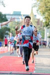 BIB: 2625, 124
                            <button type="button" onclick="openModal(6547325)" class="btn btn-primary btn-sm float-right btn-popup" data-toggle="modal" data-target=".modal-high-quality">
                        <i class="fas fa-shopping-cart"></i> Add to Cart
                    </button>
                                            <button type="button" onclick="isThisMe(6547325, true)" class="btn btn-success btn-sm float-right btn-popup btn-isme hidden" data-toggle="tooltip" data-placement="bottom" title="นี่คือรูปของคุณใช่ไหม คลิกที่นี่เพื่อเอาเข้าอัลบั้ม">
                        <i class="fas fa-plus"></i> Add to album
                    </button>
                    <button type="button" onclick="isThisMe(6547325, false)" class="btn btn-warning btn-sm float-right btn-popup btn-isnotme hidden">
                        <i class="fas fa-ban"></i> Remove from album
                    </button>